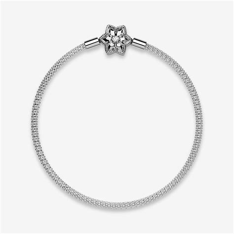 Pandora Bright Snowflake Mesh Bracelet .